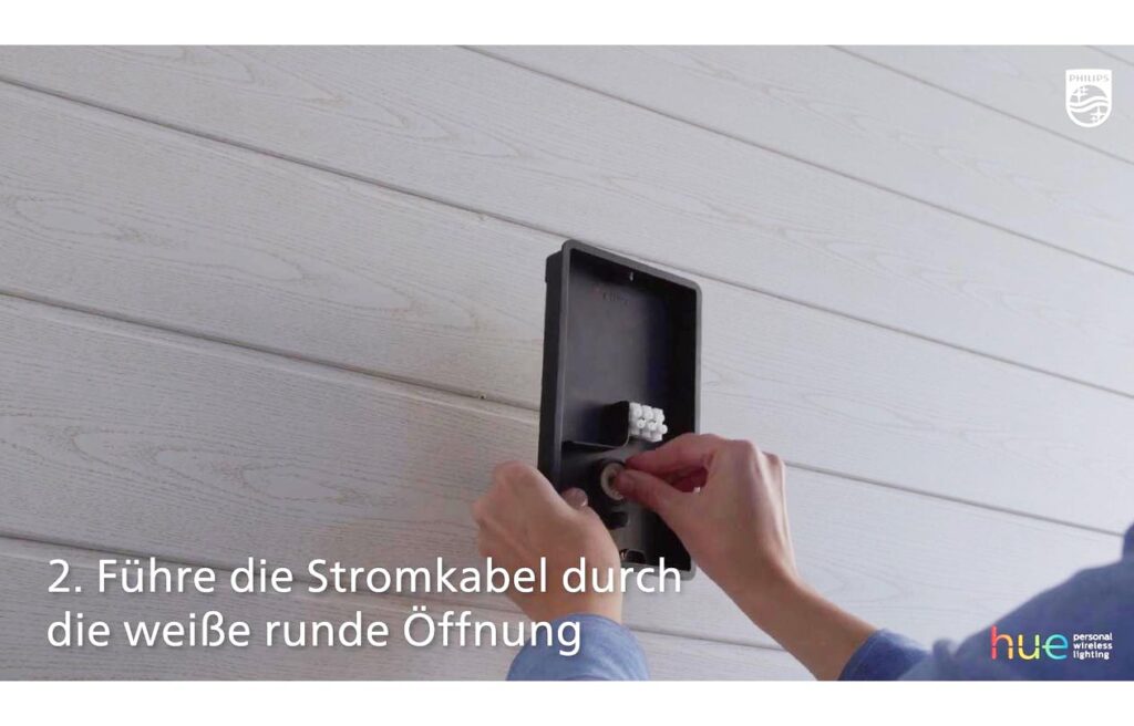 Montageanleitung für Philips Hue Secure Outdoor Flutlichtkamera